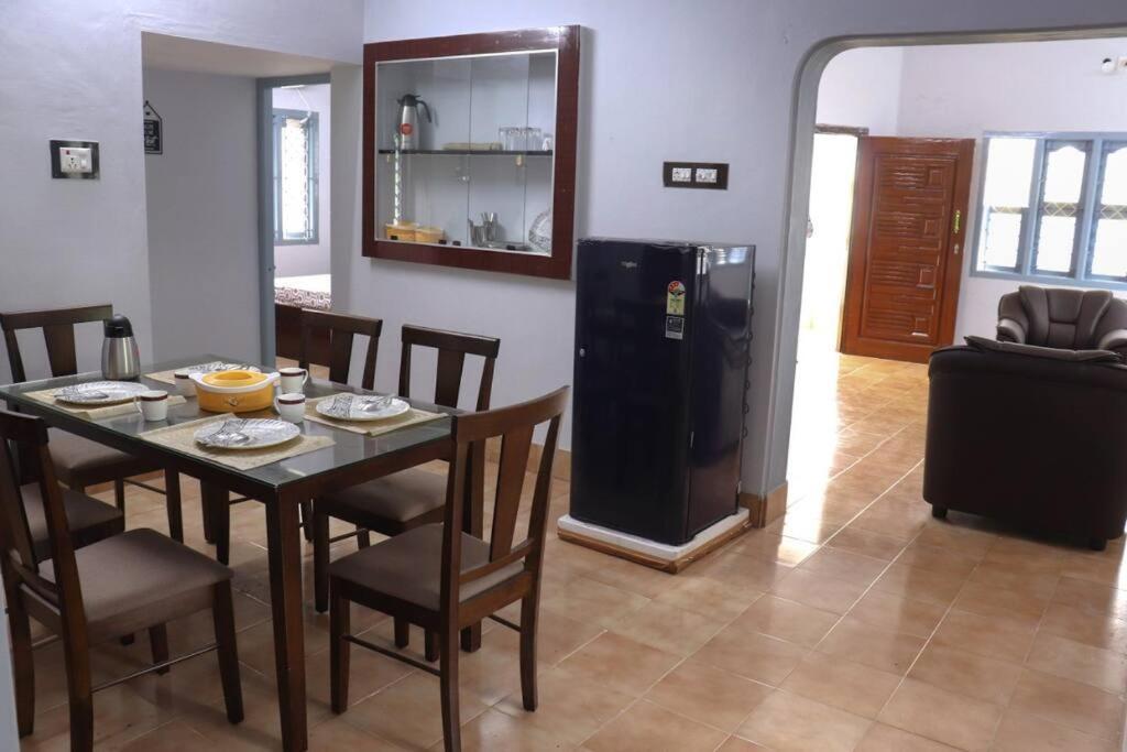 Madura Homestay - Gorgeous Home With 2Bhk 5 Minutes From Nh44 Maduraj Zewnętrze zdjęcie